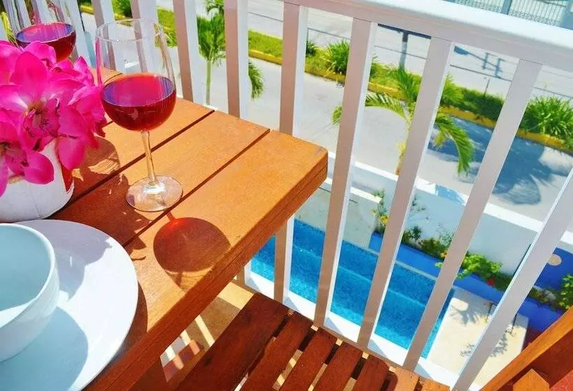 فندق Corales Suites