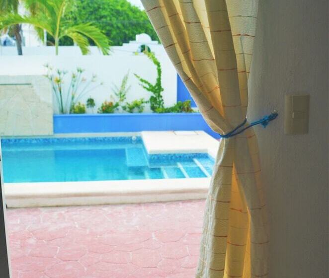 فندق Corales Suites
