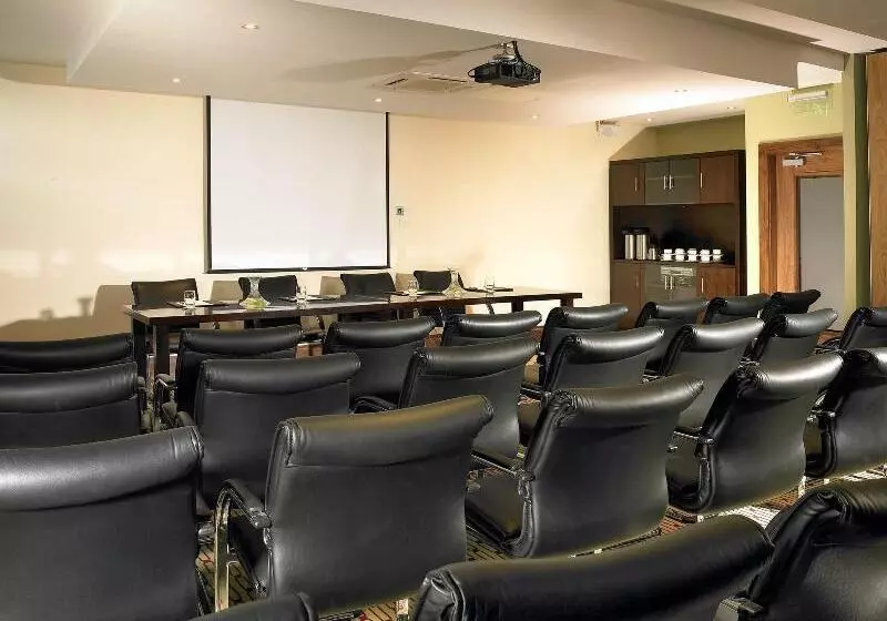 호텔 Horse & Jockey