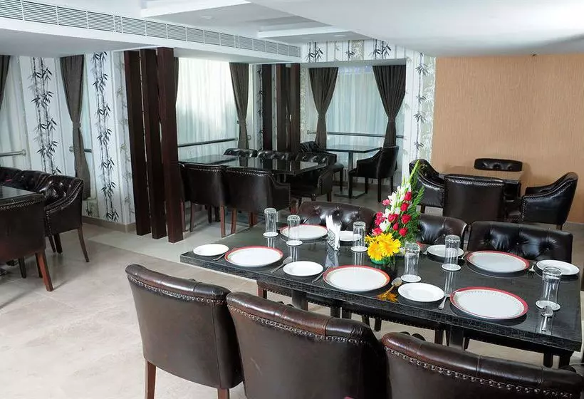 Hotel Treebo Trend J S Five Two Boutique