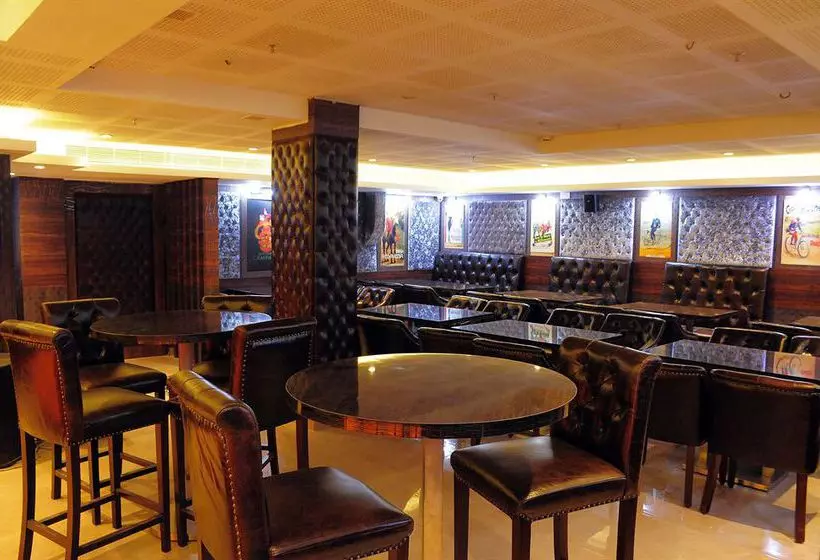 Hotel Treebo Trend J S Five Two Boutique