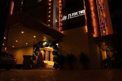 Hotel Treebo Trend J S Five Two Boutique