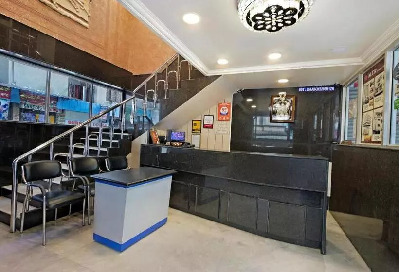 בית מלון כפרי Mannars Yatri Nivas