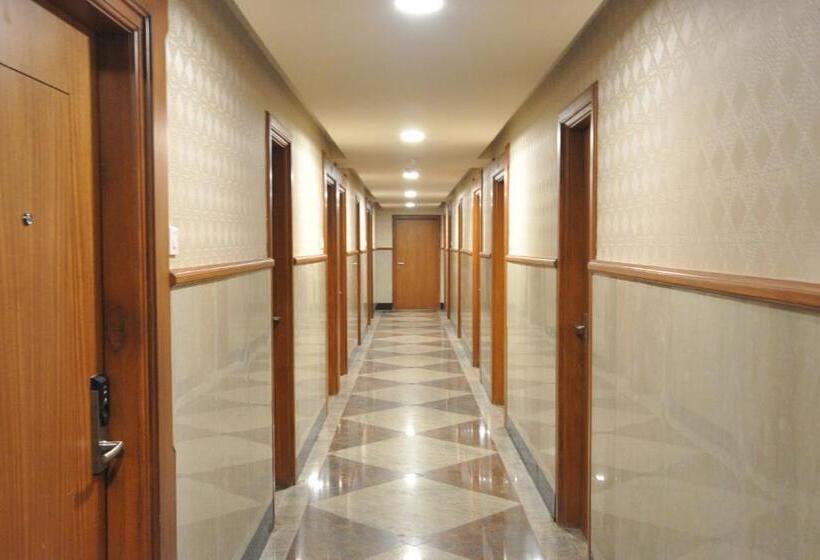 ホテル Panaji Residency