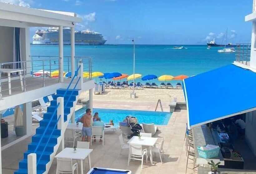 هتل Seaview Beach