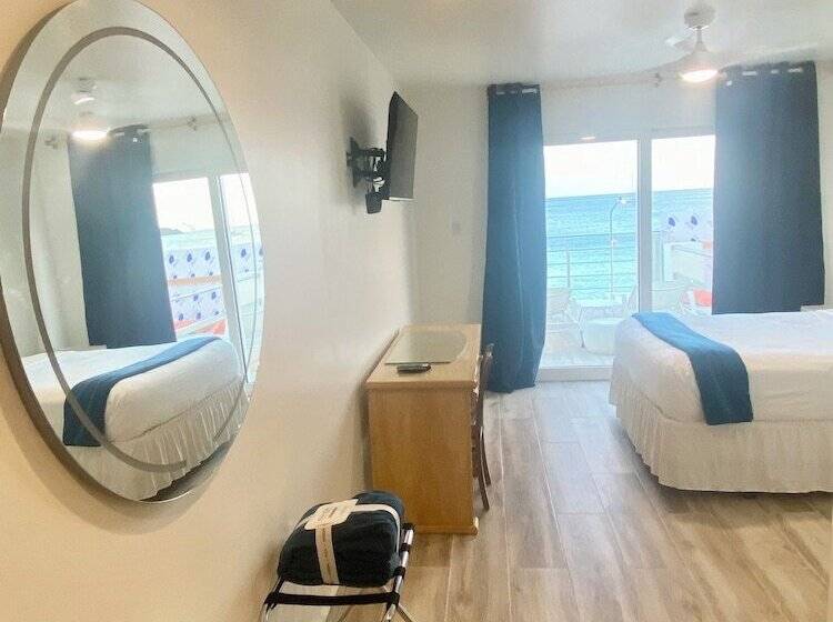 هتل Seaview Beach