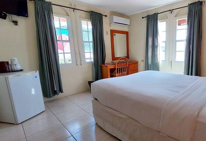 هتل Seaview Beach