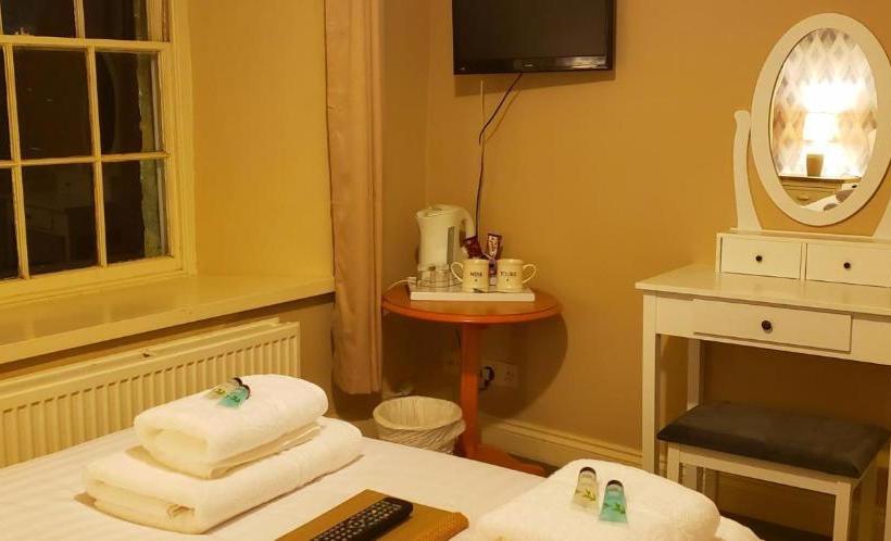 호텔 The George Inn