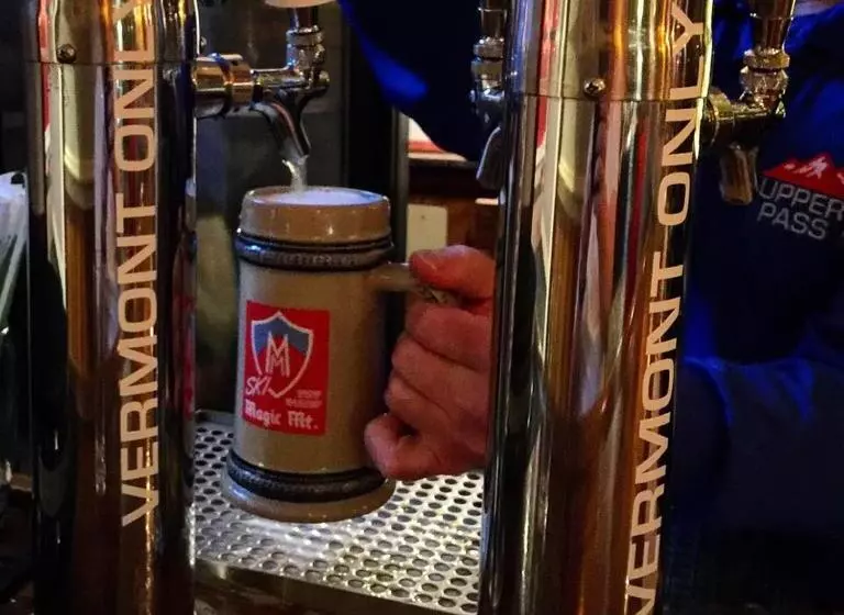 ホテル The Upper Pass Lodge At Magic Mountain