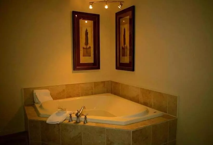 ホテル The Upper Pass Lodge At Magic Mountain