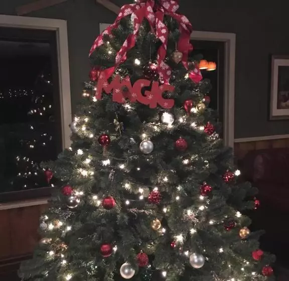 ホテル The Upper Pass Lodge At Magic Mountain