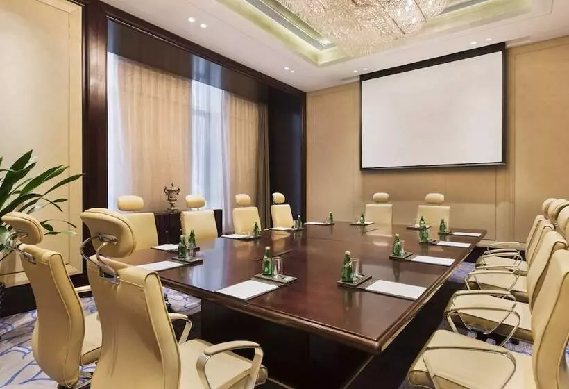 ホテル Wanda Realm Harbin