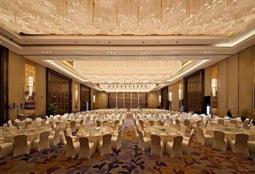 ホテル Wanda Realm Harbin