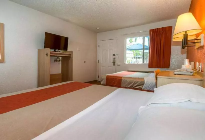 Motel 6 costa Mesa, Ca