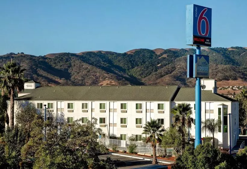 Motel 6 gilroy, Ca