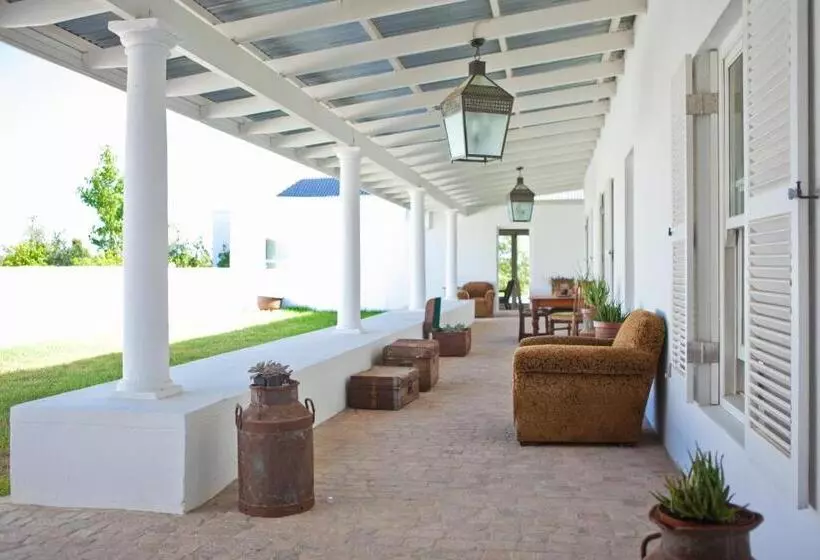 پانسیون Hawksmoor House