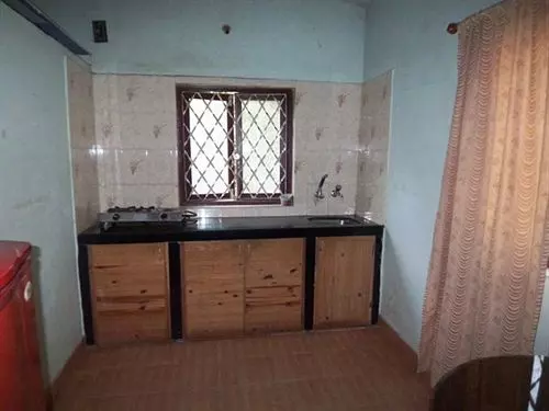 פנסיון Down Hill Village Inn