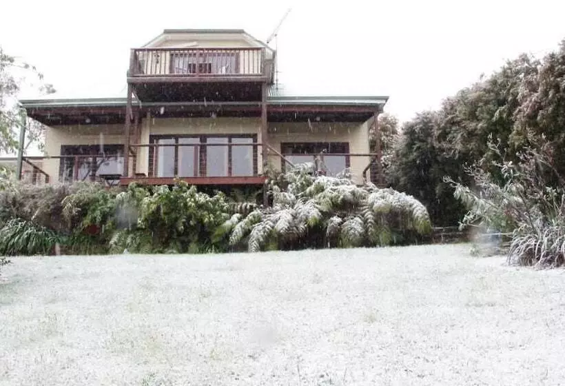 Valley Of The Waters B&b