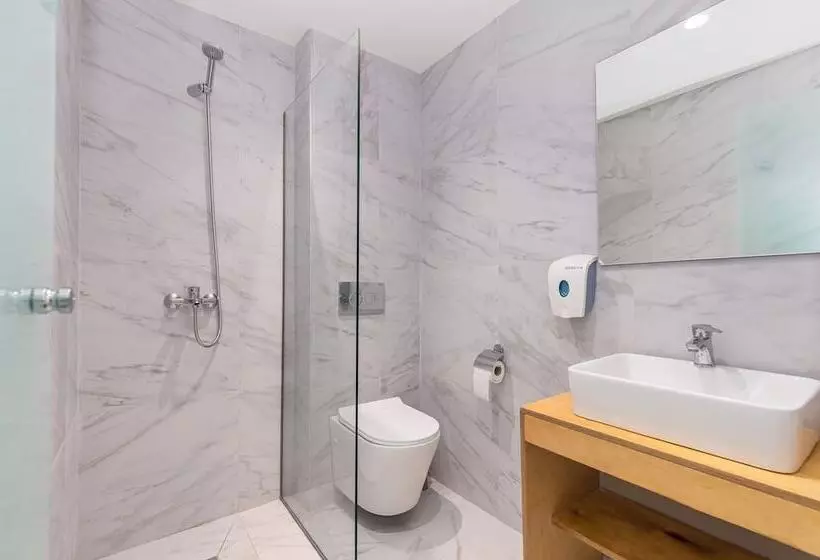 Hotelli Aqua Luxury Suites By Estia