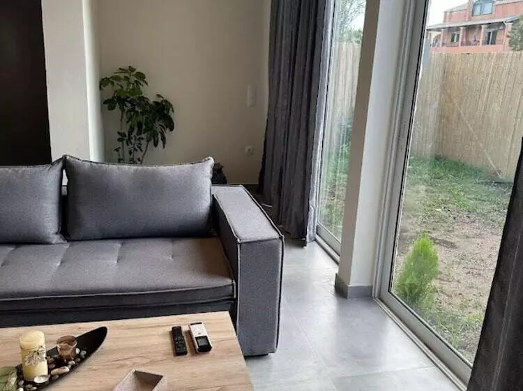 Hotelli Aqua Luxury Suites By Estia