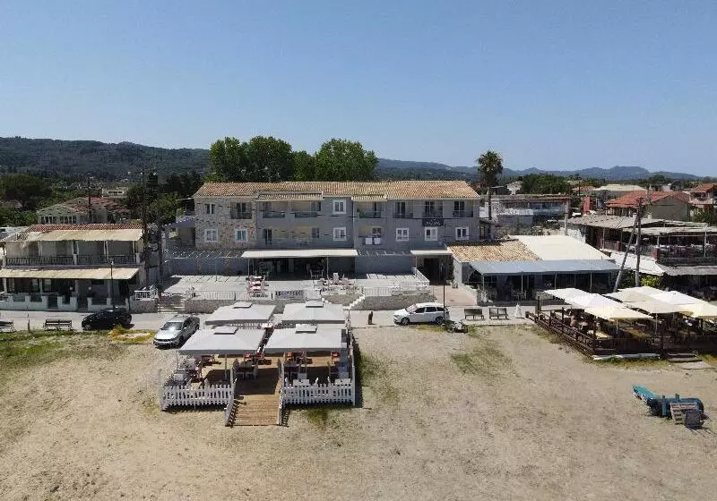 Hotelli Aqua Luxury Suites By Estia