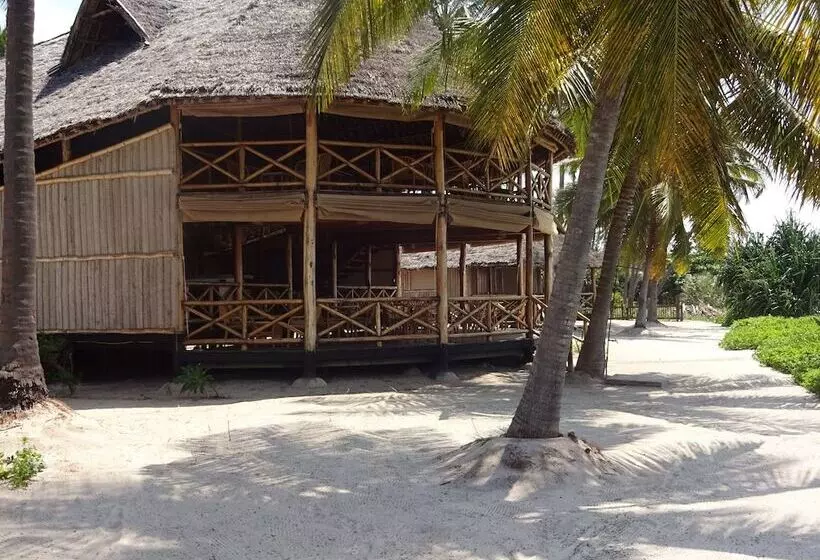 Hotelli Barry's Beach Resort