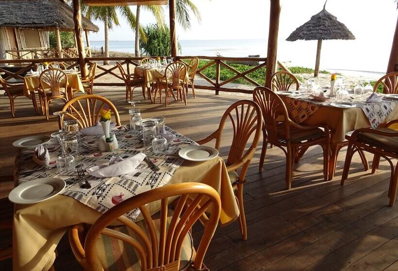 فندق Barry's Beach Resort