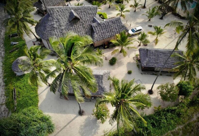 فندق Barry's Beach Resort