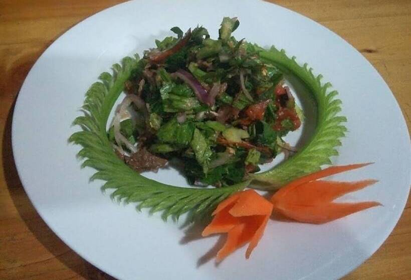 فندق Barry's Beach Resort