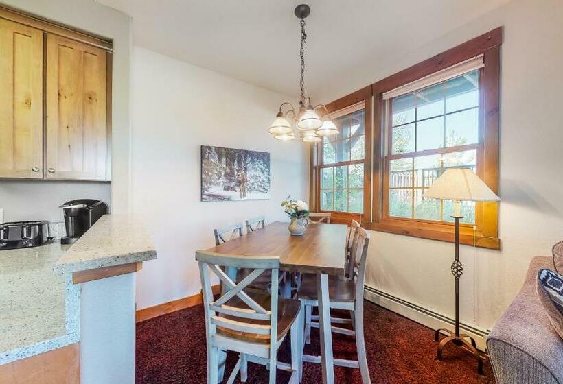 בית מלון כפרי Bluebird Skies