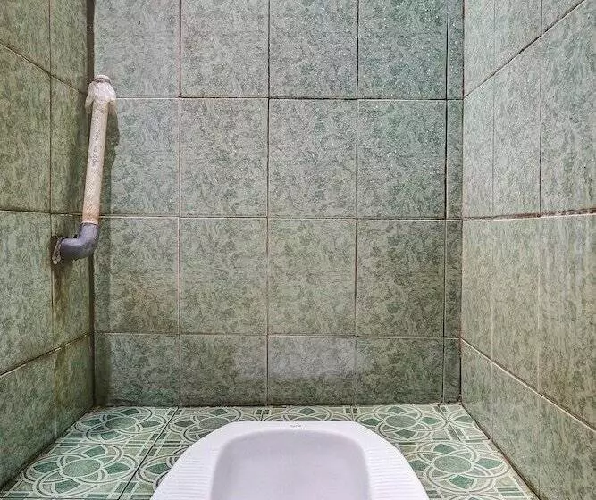 Hotelli Oyo Homes 91128 Desa Wisata Lebakmuncang Ciwidey Syariah