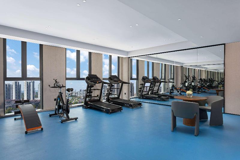 Отель Ramada By Wyndham Changsha West