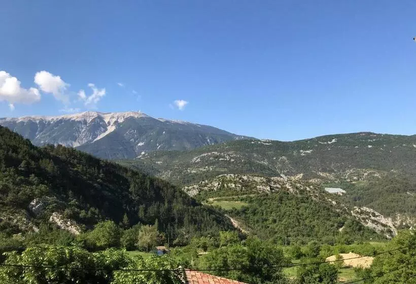 Majatalo La Clue/ Le Jas Du Ventoux