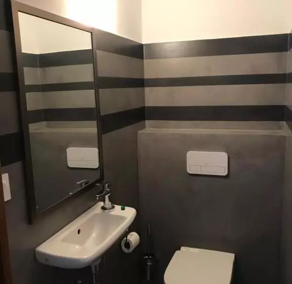 Majatalo La Clue/ Le Jas Du Ventoux