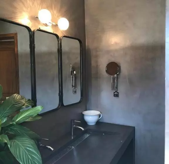 Majatalo La Clue/ Le Jas Du Ventoux