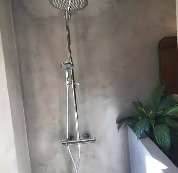 Majatalo La Clue/ Le Jas Du Ventoux