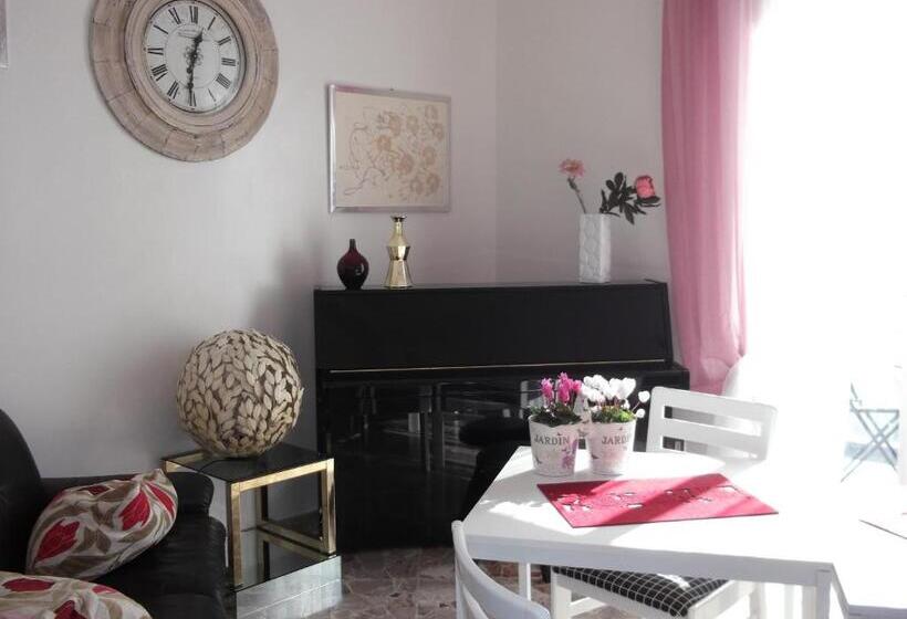 هتل B&b La Casa Di El