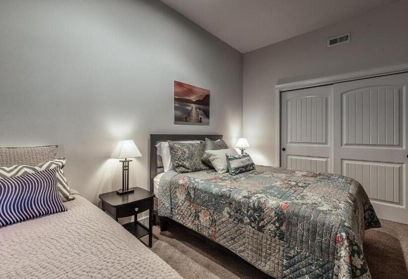 Отель Dover Bay Bayside South