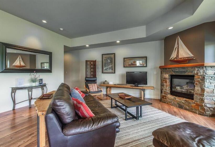 Отель Dover Bay Bayside South