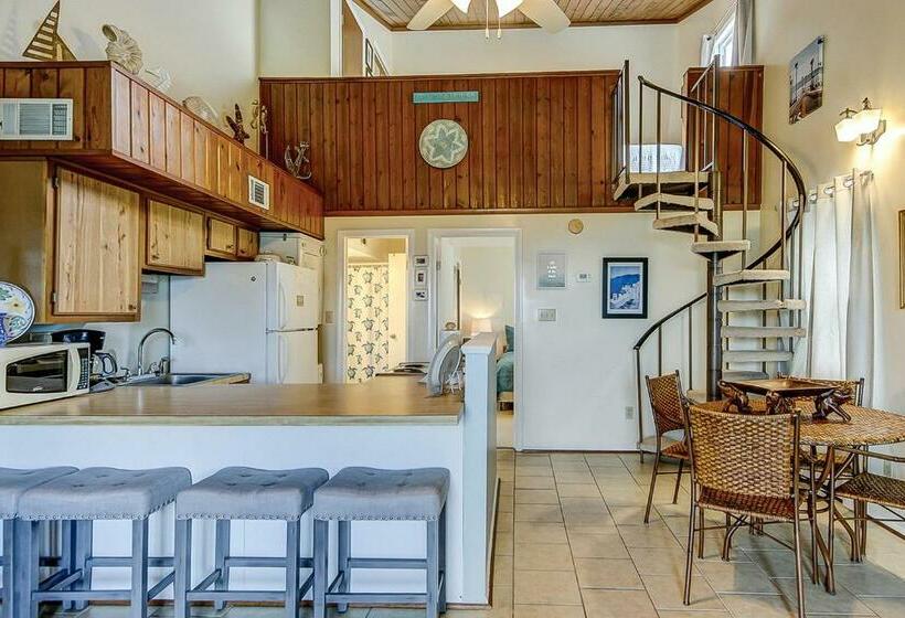 호텔 Driftwood Villa 237