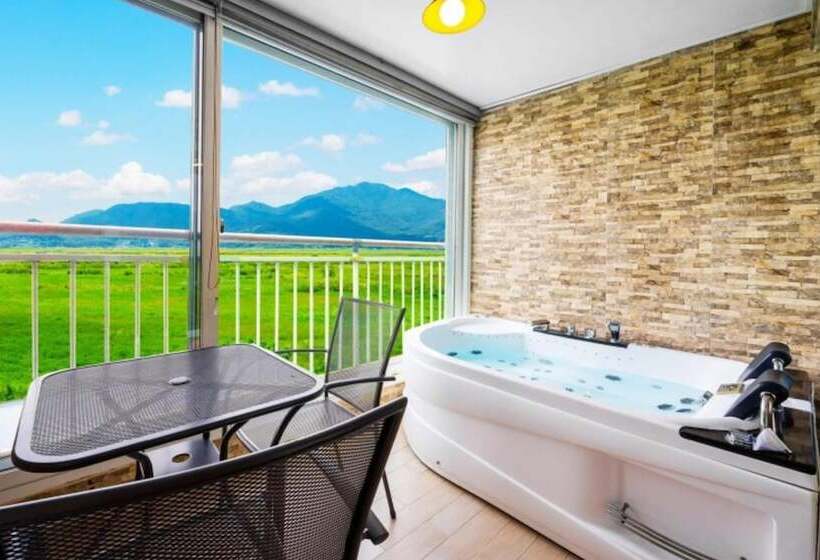 Отель Ganghwado Noeul Spa Pension