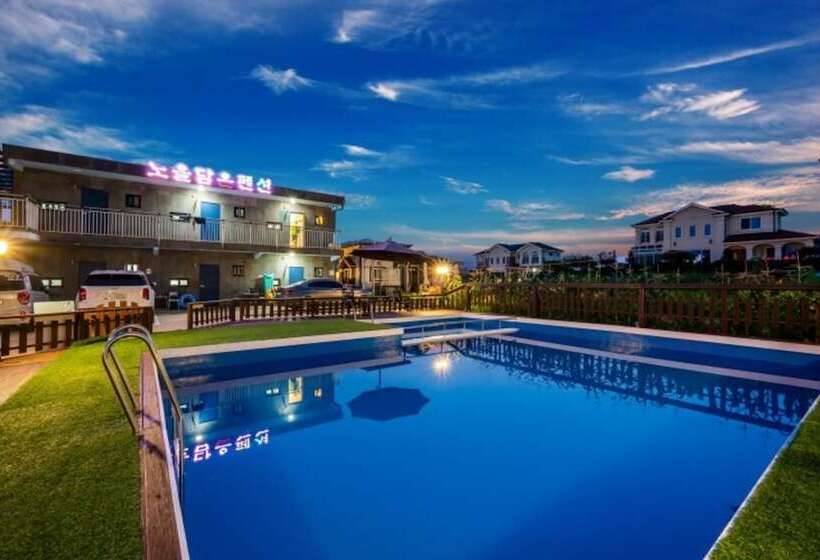 Отель Ganghwado Noeul Spa Pension
