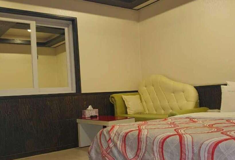 בית מלון כפרי Iksan Haru