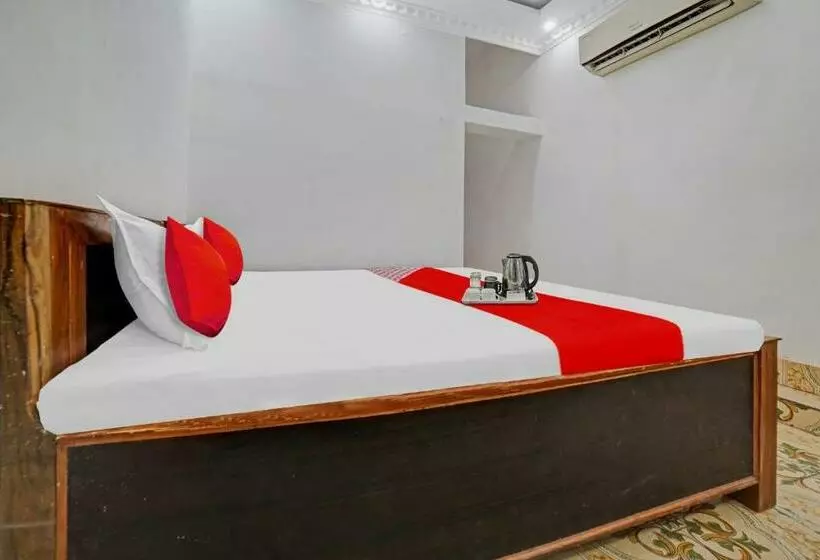 ホテル Oyo Flagship 70222  Kaveri Guest House