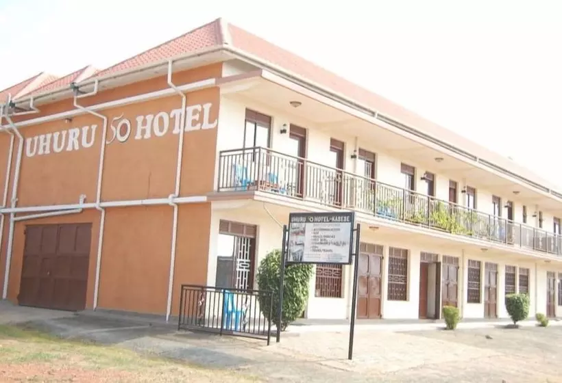 هتل Uhuru 50