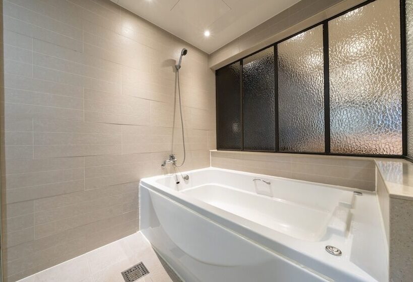 Gimpo Drive In Hotel Laboum