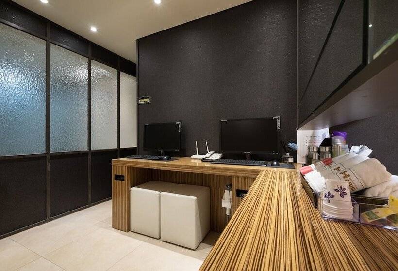 Gimpo Drive In Hotel Laboum