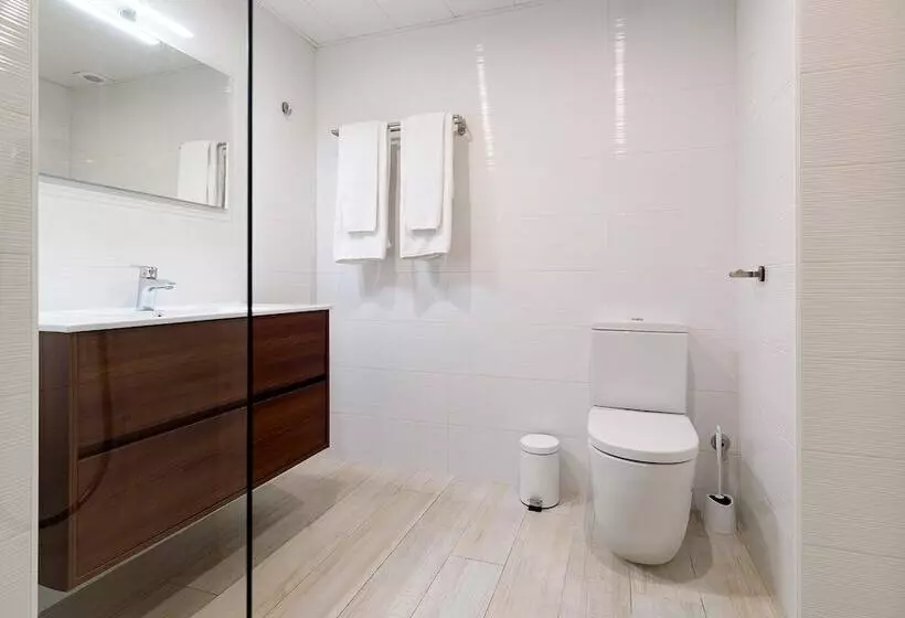 Hotelli Castell Beach