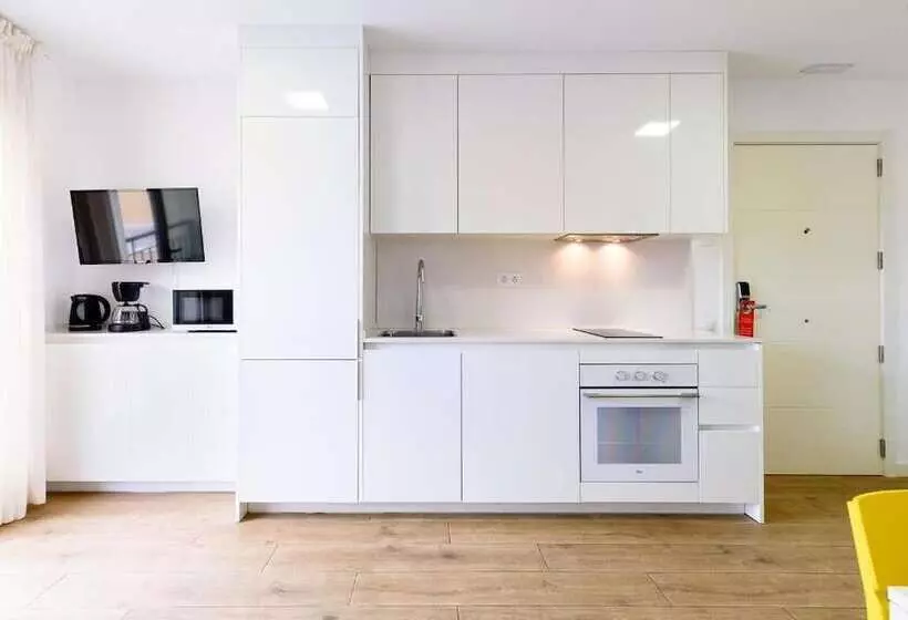 Hotelli Castell Beach