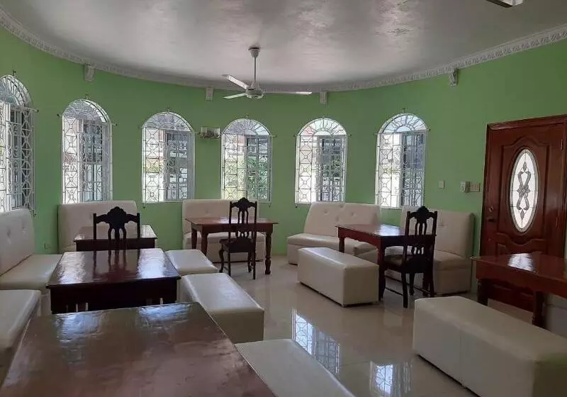 هتل Dela Derose Guest House Negril Jamaica